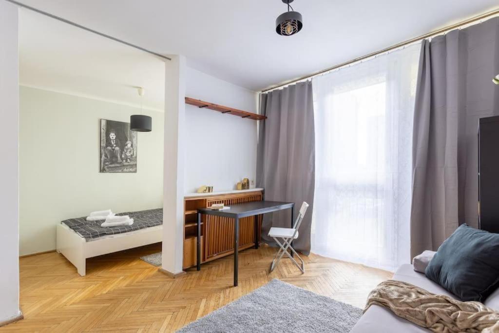 Urban Chic - One Bedroom - - Zelazna Apartament Warszawa